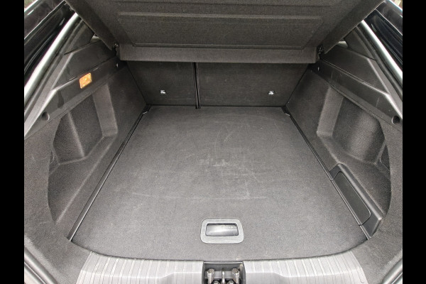 Renault Arkana 1.6 E-Tech Hybrid 145 R.S. Line / Trekhaak / Carplay / Keyless / Bose / Camera / Verw. V. stoelen & stuur / Leder / LED /