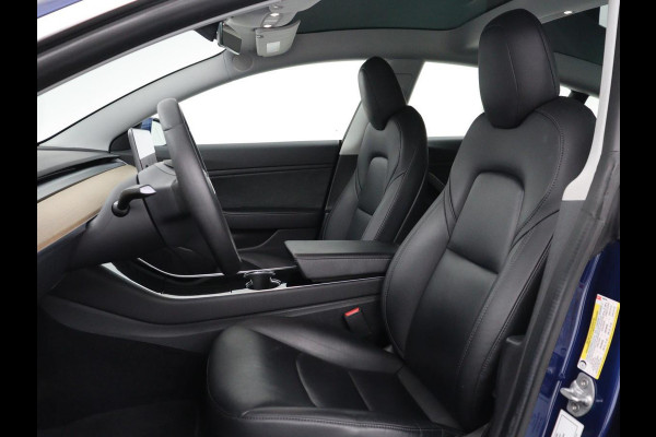 Tesla Model 3 Performance AWD 75 kWh | Traffic-Aware Cruise control | Leder | Lichtmetaal 20'' | Achterbank verwarming | Park assist | Climate control