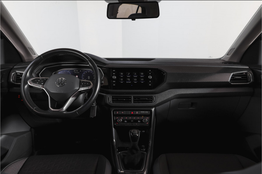 Volkswagen T-Cross 1.0 TSI 116 PK Style | Beats | Dig. Cockpit | Adapt. Cruise | Stoelverw. | PDC | Camera | NAV + App. Connect | ECC | Trekhaak | LM 17" |