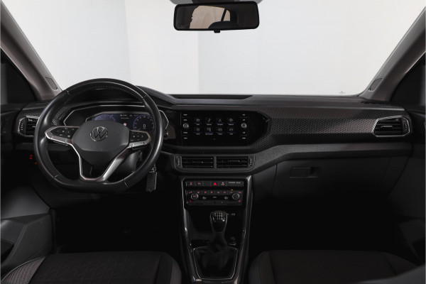 Volkswagen T-Cross 1.0 TSI 116 PK Style | Beats | Dig. Cockpit | Adapt. Cruise | Stoelverw. | PDC | Camera | NAV + App. Connect | ECC | Trekhaak | LM 17" |