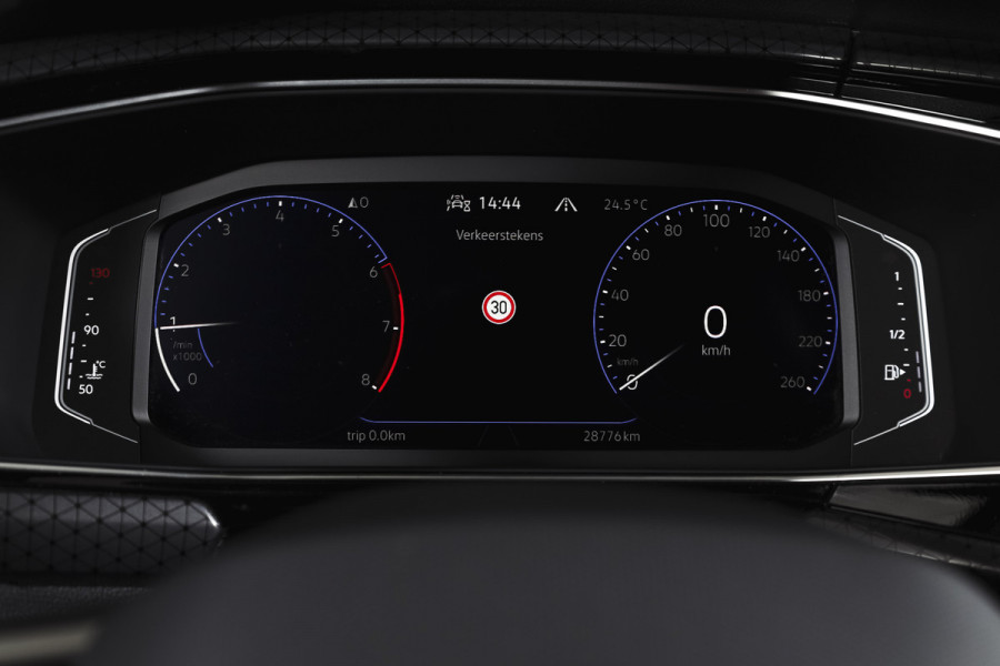 Volkswagen T-Cross 1.0 TSI 116 PK Style | Beats | Dig. Cockpit | Adapt. Cruise | Stoelverw. | PDC | Camera | NAV + App. Connect | ECC | Trekhaak | LM 17" |