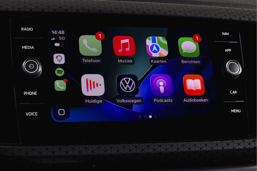 Volkswagen T-Cross 1.0 TSI 116 PK Style | Beats | Dig. Cockpit | Adapt. Cruise | Stoelverw. | PDC | Camera | NAV + App. Connect | ECC | Trekhaak | LM 17" |