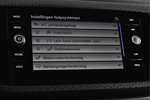 Volkswagen T-Cross 1.0 TSI 116 PK Style | Beats | Dig. Cockpit | Adapt. Cruise | Stoelverw. | PDC | Camera | NAV + App. Connect | ECC | Trekhaak | LM 17" |