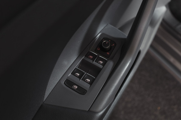 Volkswagen T-Cross 1.0 TSI 116 PK Style | Beats | Dig. Cockpit | Adapt. Cruise | Stoelverw. | PDC | Camera | NAV + App. Connect | ECC | Trekhaak | LM 17" |