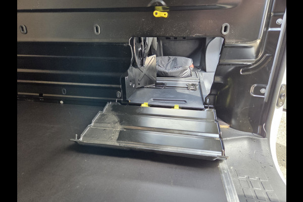 Peugeot e-Expert Long L3 75 kWh Xenon Stoelverwarming Airco Achteruitrijcamera