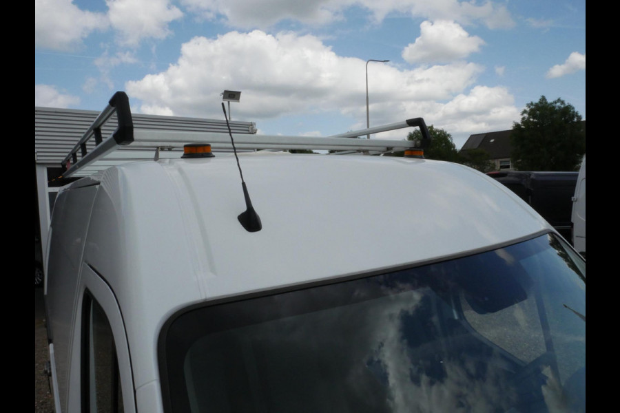 Opel Movano 2.3 Turbo 136PK L2H2 Airco Imperiaal Trekhaak