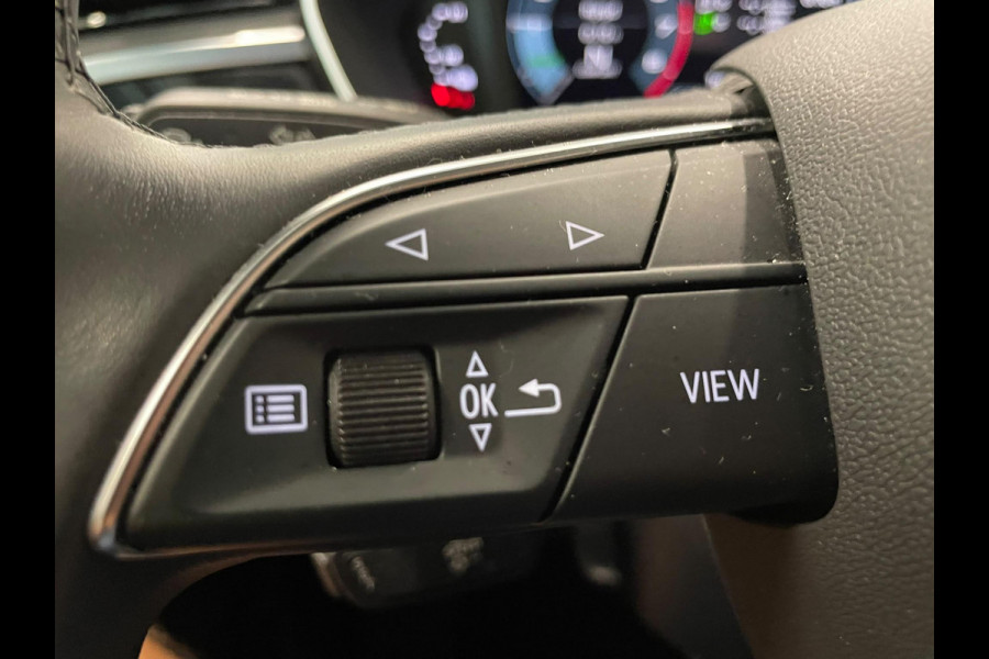 Audi Q3 45 TFSI e S-tronic Navigatie Apple Carplay Android Auto Parkeersensoren Cruise Control Elektrische achterklep Virtual Cockpit Climate Control Lichtmetalen velgen