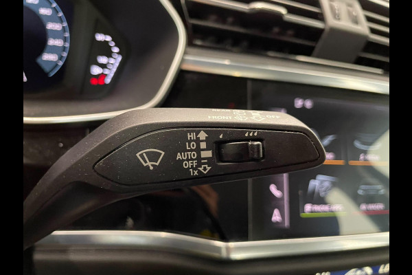 Audi Q3 45 TFSI e S-tronic Navigatie Apple Carplay Android Auto Parkeersensoren Cruise Control Elektrische achterklep Virtual Cockpit Climate Control Lichtmetalen velgen