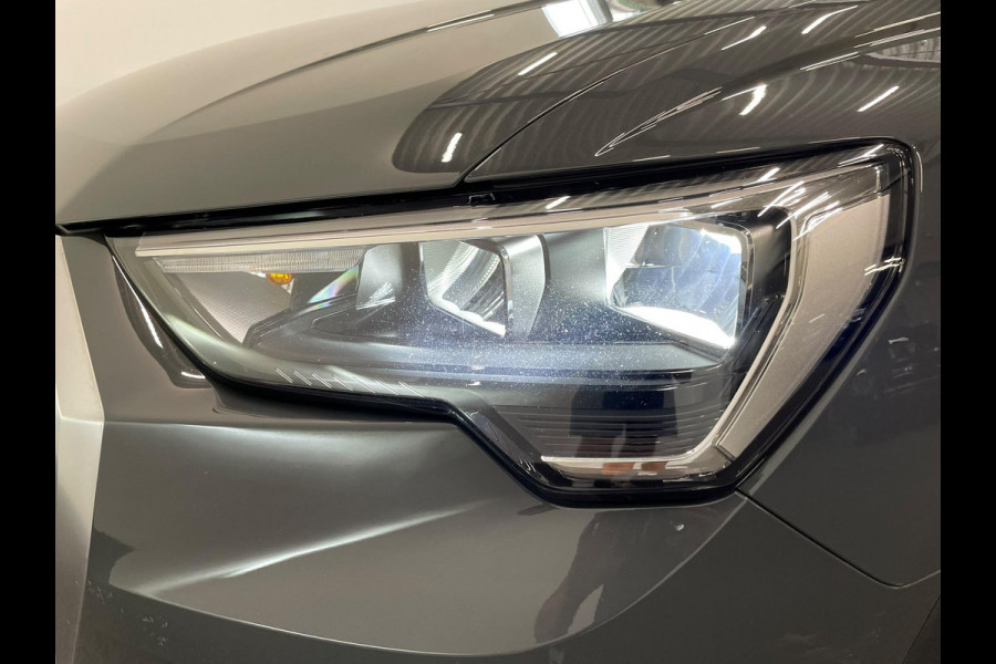 Audi Q3 45 TFSI e S-tronic Navigatie Apple Carplay Android Auto Parkeersensoren Cruise Control Elektrische achterklep Virtual Cockpit Climate Control Lichtmetalen velgen
