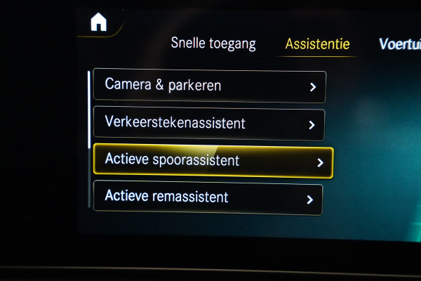 Mercedes-Benz EQC 400 4MATIC AMG Line 80 kWh LED Stoelverw (voor+achter) Widescreen ACC