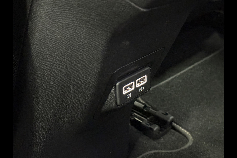 Peugeot 3008 1.2 131pk GT Black Pack Aut. | Bj. 2022 | 1e Eigenaar | Trekhaak | Matrix LED