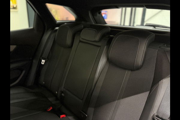 Peugeot 3008 1.2 131pk GT Black Pack Aut. | Bj. 2022 | 1e Eigenaar | Trekhaak | Matrix LED