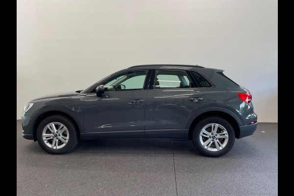 Audi Q3 45 TFSI e S-tronic Navigatie Apple Carplay Android Auto Parkeersensoren Cruise Control Elektrische achterklep Virtual Cockpit Climate Control Lichtmetalen velgen