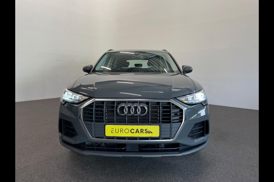 Audi Q3 45 TFSI e S-tronic Navigatie Apple Carplay Android Auto Parkeersensoren Cruise Control Elektrische achterklep Virtual Cockpit Climate Control Lichtmetalen velgen