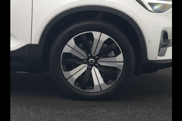 Volvo XC40 Recharge Ultimate 69 kWh 232pk Dealer O.H | Panodak | 360 Camera | Adaptive Cruise | Harman / Kardon | Alcantara Sportstoelen Memory & Verwarmd | BLIS | Keyless | Apple Carplay | Pilot Assist | Stuurverwarming | Google Assistant & Maps | Navigatie | DAB | 19"L.M |