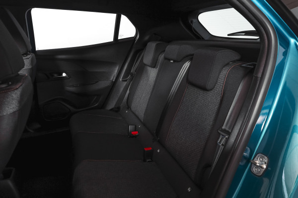 Peugeot 2008 1.2 Hybrid 136 Style | Cruise | PDC | App. Connect | ECC | 8066