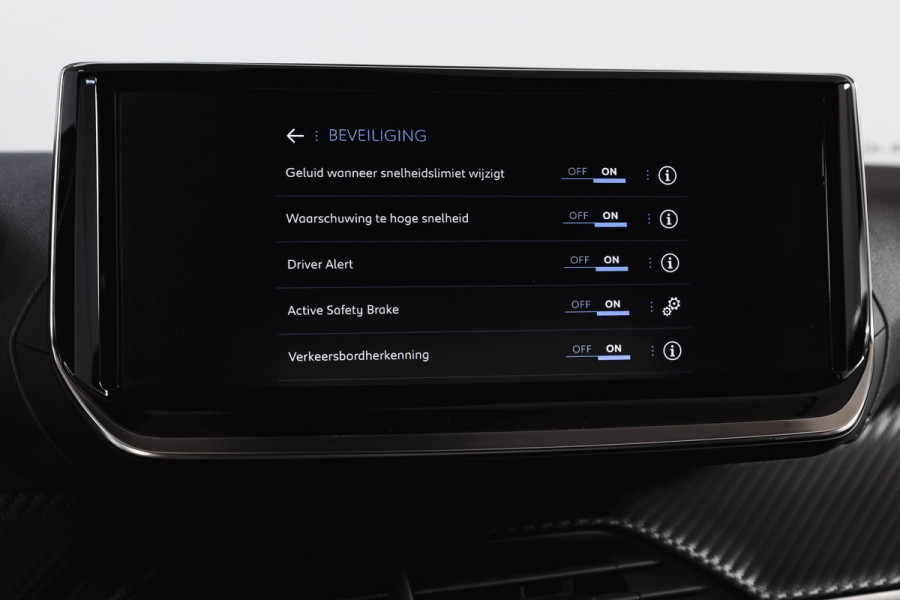 Peugeot 2008 1.2 Hybrid 136 Style | Cruise | PDC | App. Connect | ECC | 8066