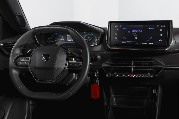 Peugeot 2008 1.2 Hybrid 136 Style | Cruise | PDC | App. Connect | ECC | 8066