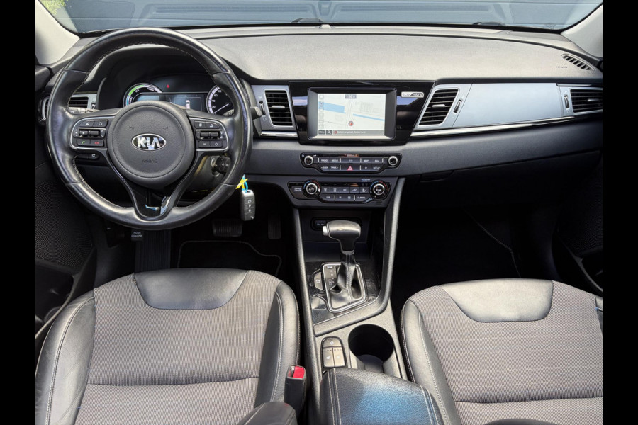 Kia Niro 1.6 GDi Hybrid Design Edition 1e Eigenaar,Trekhaak,Pano,Camera,Carplay,Stoelverw-Stuurverw,Halfleder,Lm velgen,Dealer Onderhouden,Rijstrooksensor,N.A.P,Apk tot 11-2026