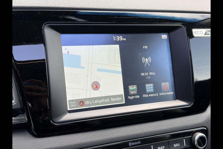 Kia Niro 1.6 GDi Hybrid Design Edition 1e Eigenaar,Trekhaak,Pano,Camera,Carplay,Stoelverw-Stuurverw,Halfleder,Lm velgen,Dealer Onderhouden,Rijstrooksensor,N.A.P,Apk tot 11-2026