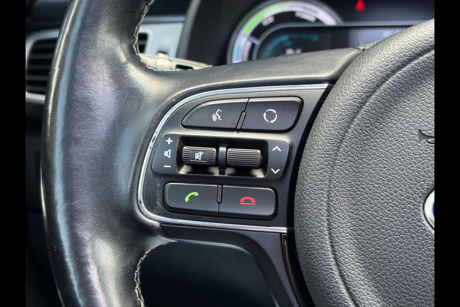 Kia Niro 1.6 GDi Hybrid Design Edition 1e Eigenaar,Trekhaak,Pano,Camera,Carplay,Stoelverw-Stuurverw,Halfleder,Lm velgen,Dealer Onderhouden,Rijstrooksensor,N.A.P,Apk tot 11-2026