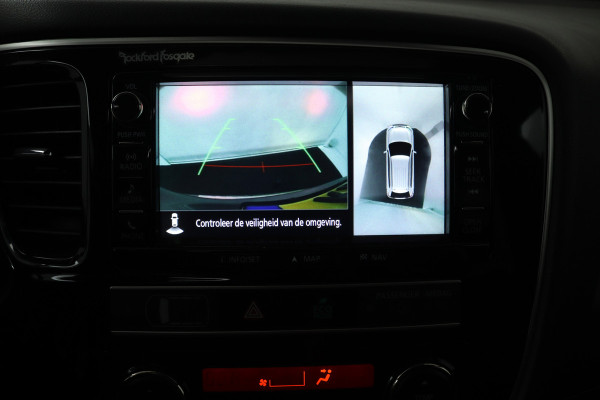 Mitsubishi Outlander 2.4 PHEV Instyle (PANORAMADAK, NAVIGATIE, STOEL-/STUURVERWARMING, 360 CAMERA, TREKHAAK, ADAPTIEVE CRUISE)