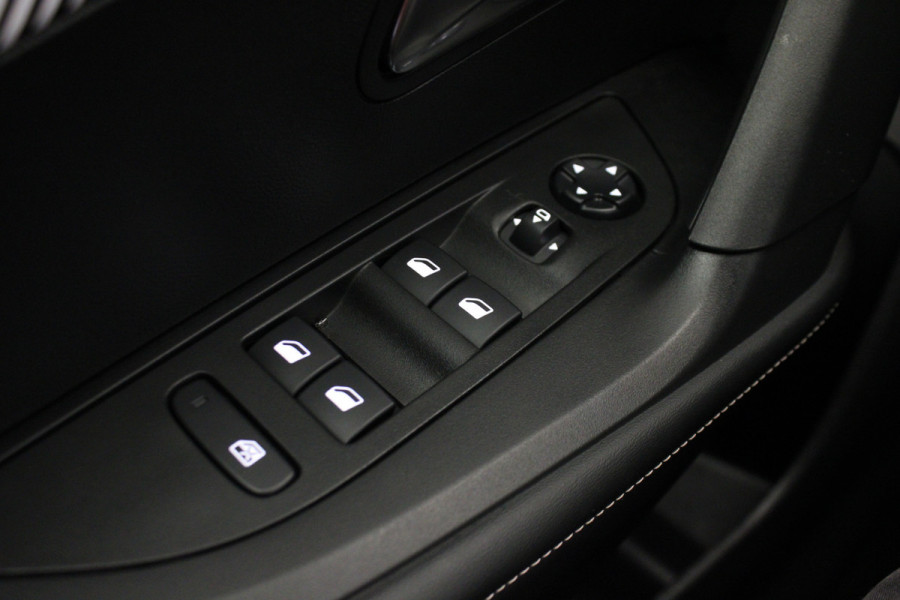 Peugeot 2008 1.2 PureTech 100 Allure