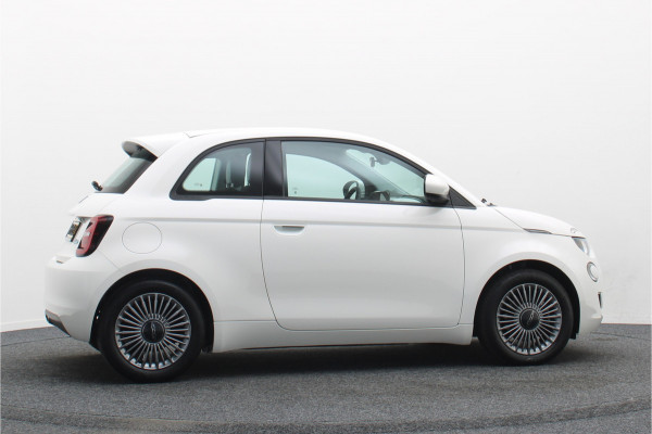 Fiat 500E Icon 42 kWh SOH 94,5%, Virtual Cockpit, Apple Carplay, Lane Assist, 16"