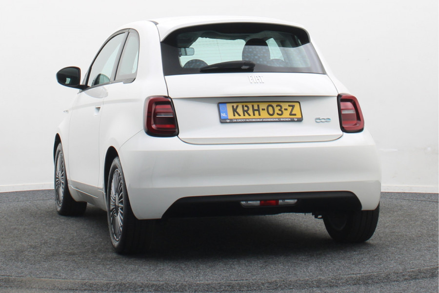 Fiat 500E Icon 42 kWh SOH 94,5%, Virtual Cockpit, Apple Carplay, Lane Assist, 16"