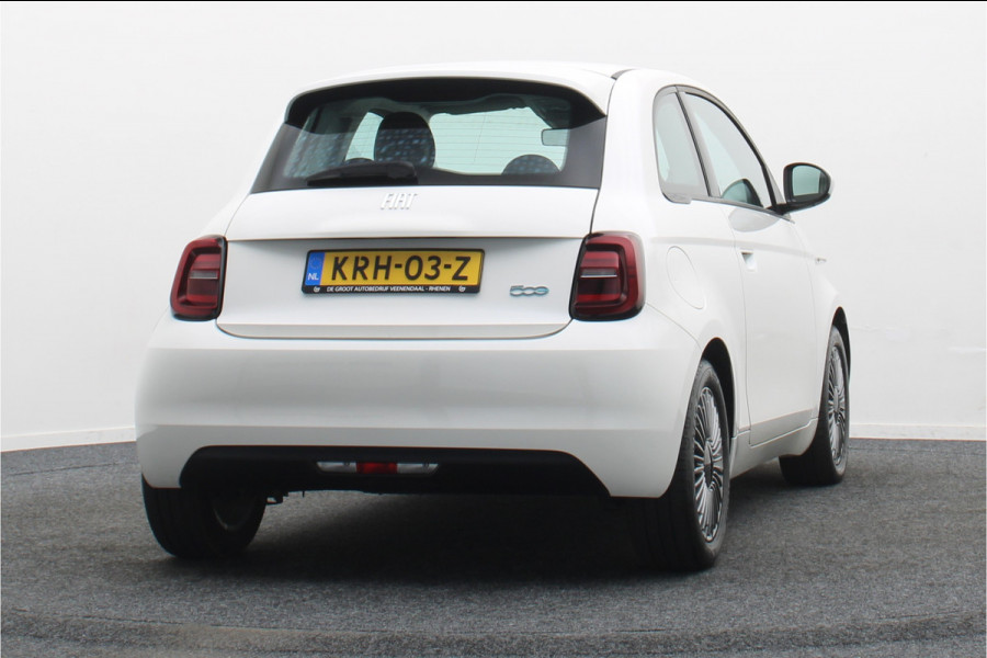 Fiat 500E Icon 42 kWh SOH 94,5%, Virtual Cockpit, Apple Carplay, Lane Assist, 16"