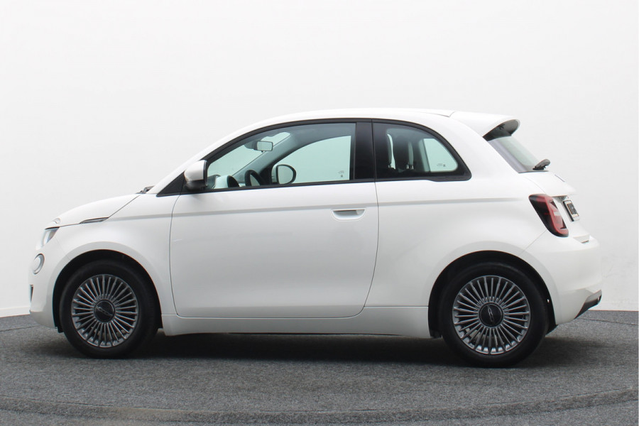 Fiat 500E Icon 42 kWh SOH 94,5%, Virtual Cockpit, Apple Carplay, Lane Assist, 16"