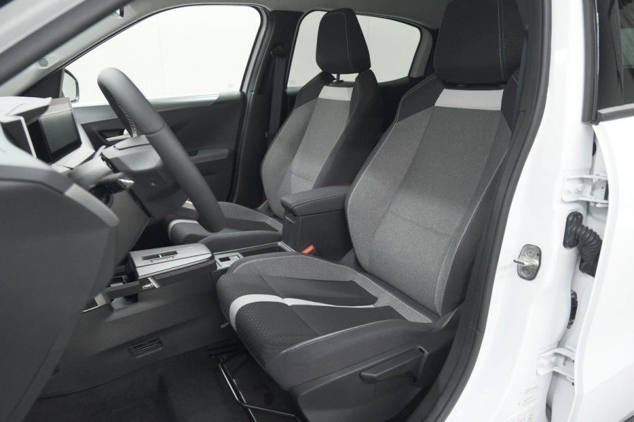 Opel Frontera 1.2 Turbo Hybrid 145 GS | 7 Zitplaatsen | Camera | Dodehoekdetectie | Navigatie