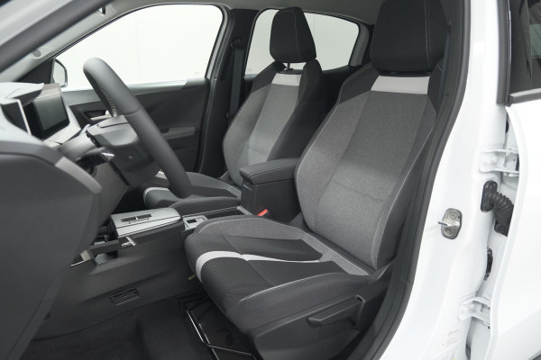 Opel Frontera 1.2 Turbo Hybrid 145 GS | 7 Zitplaatsen | Camera | Dodehoekdetectie | Navigatie