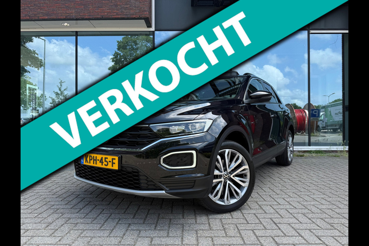 Volkswagen T-Roc 1.5 TSI Style Business - Automaat - Pano/Schuifdak - Navi - Parkeerhulp