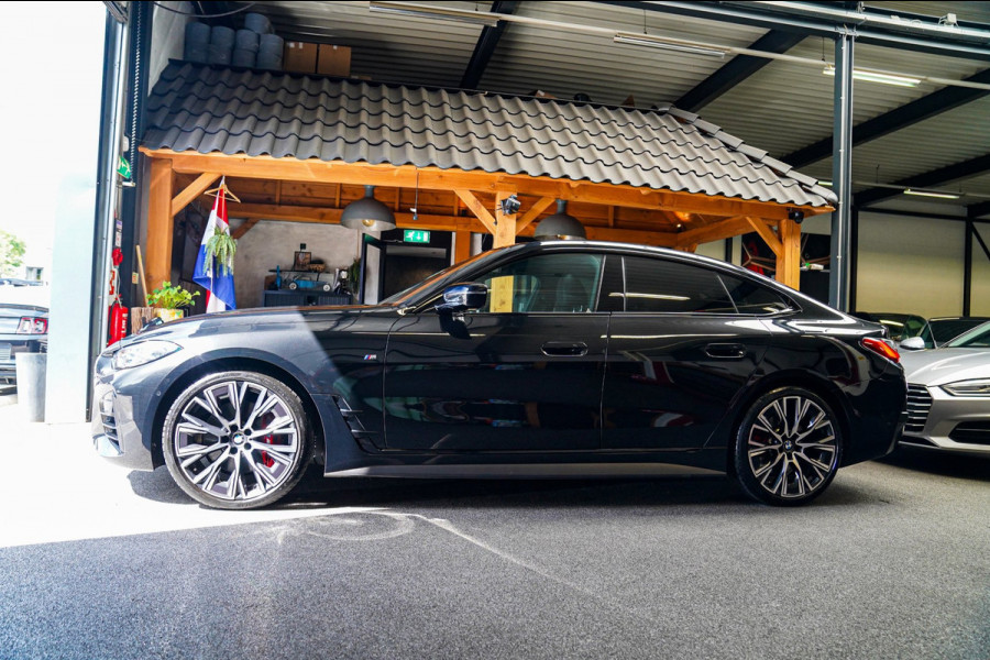 BMW 4 Serie Gran Coupé 420i Business Edition Plus | Head up Display | Stuurwielverwarming | Panoramadak