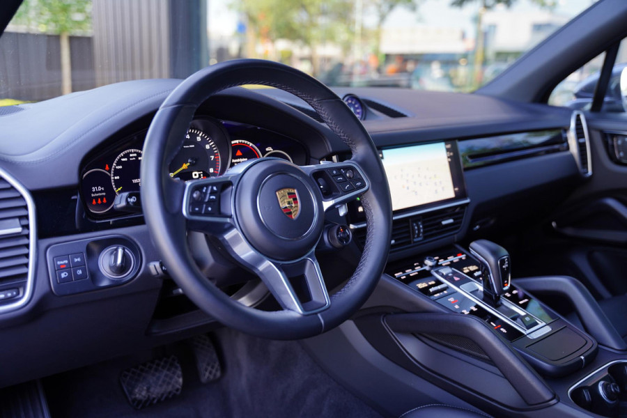 Porsche Cayenne 3.0 E-Hybrid / Head Up / Facelift / Panoramadak