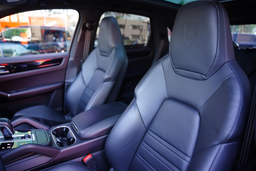 Porsche Cayenne 3.0 E-Hybrid / Head Up / Facelift / Panoramadak