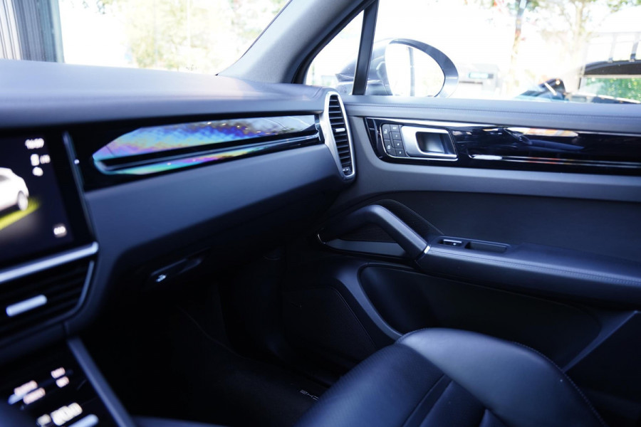 Porsche Cayenne 3.0 E-Hybrid / Head Up / Facelift / Panoramadak