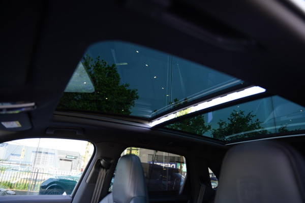 Porsche Cayenne 3.0 E-Hybrid / Head Up / Facelift / Panoramadak