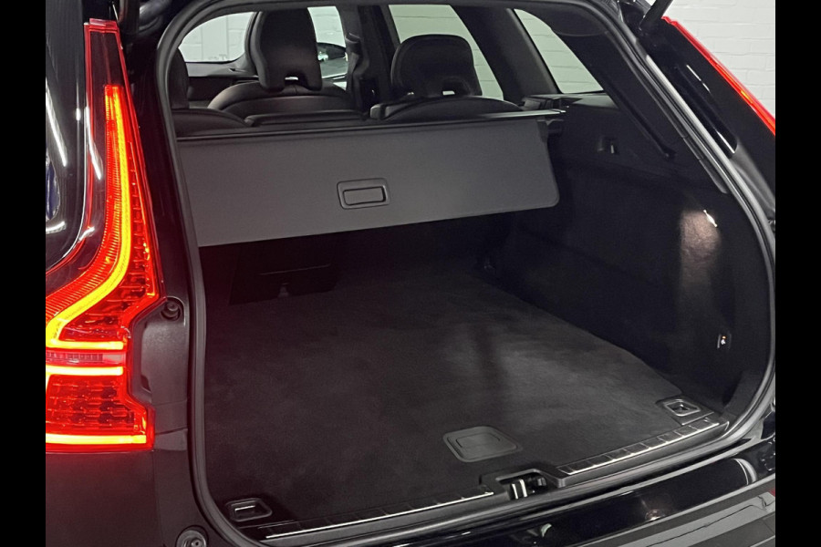 Volvo XC60 2.0 T8 Plug-in hybrid AWD Plus Dark SOH 93% Long range | Trekhaak | Open dak | Adapt. cruise | Harman/Kardon | Stoel-/Stuurverwarming | 360 camera | Google
