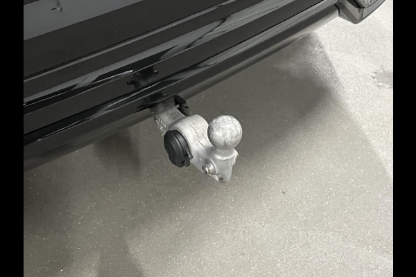 Volvo XC60 2.0 T8 Plug-in hybrid AWD Plus Dark SOH 93% Long range | Trekhaak | Open dak | Adapt. cruise | Harman/Kardon | Stoel-/Stuurverwarming | 360 camera | Google