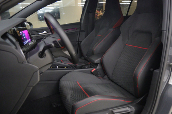 Volkswagen Golf 2.0 TSI GTI CLUBSPORT/NURBURGRING/PANO/IQ-LIGHT/HUD/VOLL
