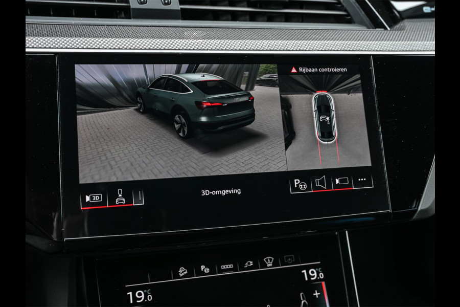 Audi Q8 Sportback e-tron S quattro SQ8 115 kWh /503PK | NL-Auto | 1ste Eigenaar | Panoramadak | B&O | HUD | 360 Camera | Carbon Interieur | Adaptive Cruise | Stoelverwarming V+A | Luchtvering | Stuurverwarming | Memory Seats | Ambiance Interieur |