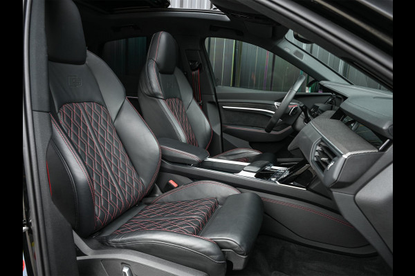 Audi Q8 Sportback e-tron S quattro SQ8 115 kWh /503PK | NL-Auto | 1ste Eigenaar | Panoramadak | B&O | HUD | 360 Camera | Carbon Interieur | Adaptive Cruise | Stoelverwarming V+A | Luchtvering | Stuurverwarming | Memory Seats | Ambiance Interieur |