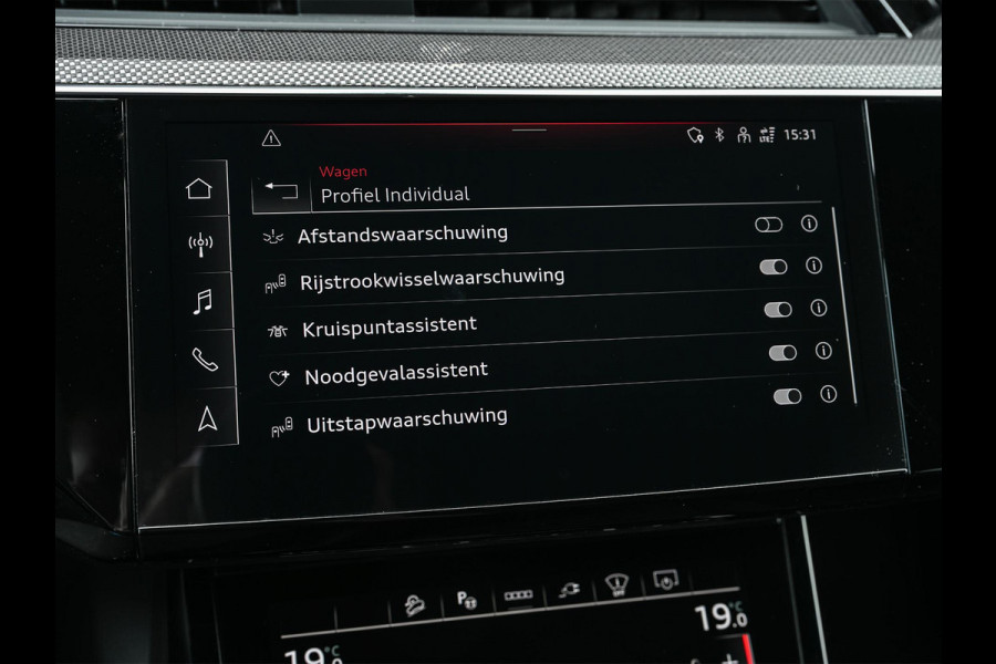 Audi Q8 Sportback e-tron S quattro SQ8 115 kWh /503PK | NL-Auto | 1ste Eigenaar | Panoramadak | B&O | HUD | 360 Camera | Carbon Interieur | Adaptive Cruise | Stoelverwarming V+A | Luchtvering | Stuurverwarming | Memory Seats | Ambiance Interieur |