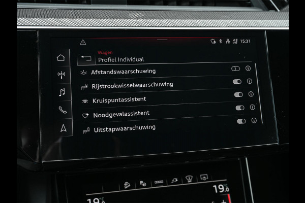Audi Q8 Sportback e-tron S quattro SQ8 115 kWh /503PK | NL-Auto | 1ste Eigenaar | Panoramadak | B&O | HUD | 360 Camera | Carbon Interieur | Adaptive Cruise | Stoelverwarming V+A | Luchtvering | Stuurverwarming | Memory Seats | Ambiance Interieur |