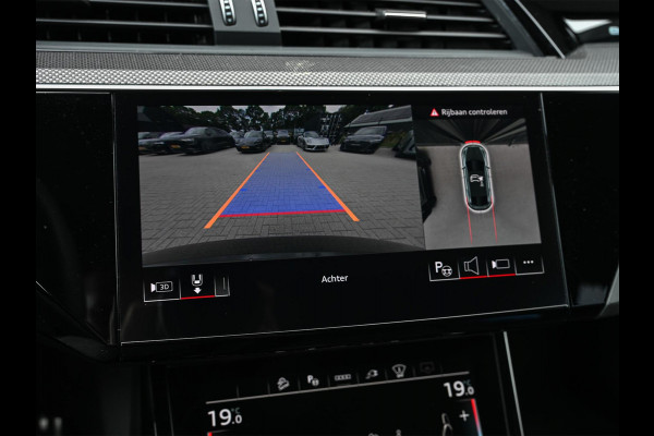 Audi Q8 Sportback e-tron S quattro SQ8 115 kWh /503PK | NL-Auto | 1ste Eigenaar | Panoramadak | B&O | HUD | 360 Camera | Carbon Interieur | Adaptive Cruise | Stoelverwarming V+A | Luchtvering | Stuurverwarming | Memory Seats | Ambiance Interieur |