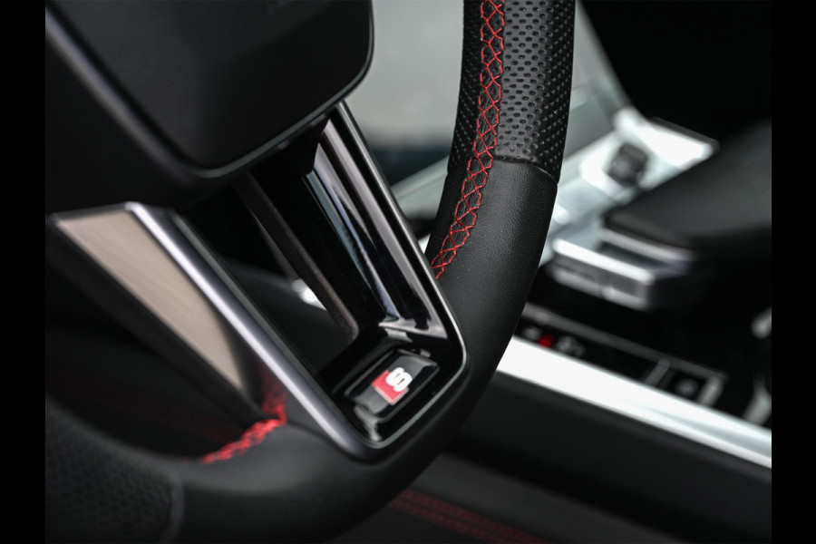 Audi Q8 Sportback e-tron S quattro SQ8 115 kWh /503PK | NL-Auto | 1ste Eigenaar | Panoramadak | B&O | HUD | 360 Camera | Carbon Interieur | Adaptive Cruise | Stoelverwarming V+A | Luchtvering | Stuurverwarming | Memory Seats | Ambiance Interieur |
