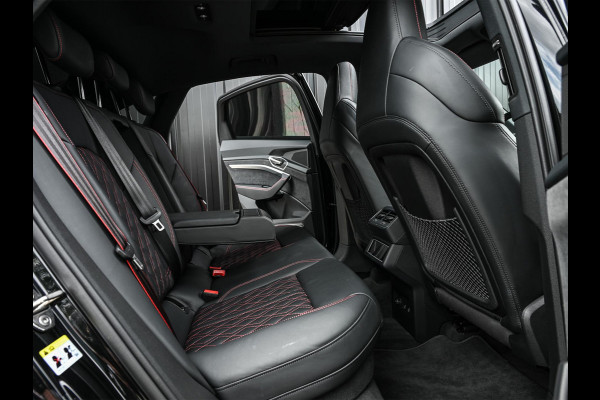 Audi Q8 Sportback e-tron S quattro SQ8 115 kWh /503PK | NL-Auto | 1ste Eigenaar | Panoramadak | B&O | HUD | 360 Camera | Carbon Interieur | Adaptive Cruise | Stoelverwarming V+A | Luchtvering | Stuurverwarming | Memory Seats | Ambiance Interieur |