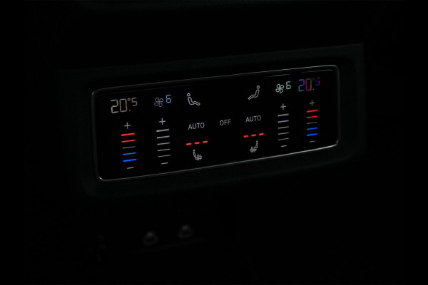 Audi Q8 Sportback e-tron S quattro SQ8 115 kWh /503PK | NL-Auto | 1ste Eigenaar | Panoramadak | B&O | HUD | 360 Camera | Carbon Interieur | Adaptive Cruise | Stoelverwarming V+A | Luchtvering | Stuurverwarming | Memory Seats | Ambiance Interieur |